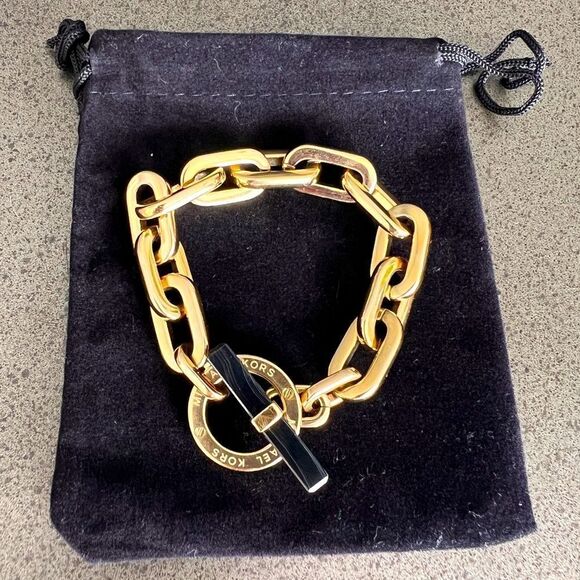 MICHAEL KORS Resin Toggle Link Bracelet - Picture 1 of 7